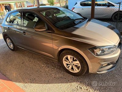 Usata VW Polo Comfortline 95 CV (69 kW) 2019 Grigio Utilitaria
