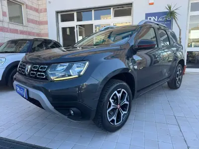 Usata Dacia Duster Prestige 114 CV (83 kW) 2019 Grigio SUV