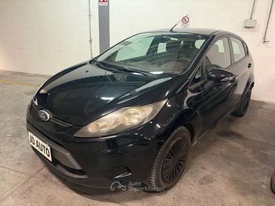Usata Ford Fiesta 97 CV (71 kW) 2009 Nero Utilitaria