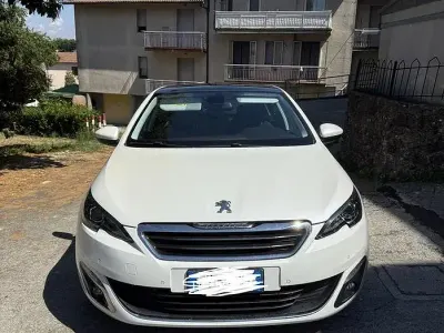 Usata Peugeot 308 116 CV (85 kW) 2014 Bianco Berlina