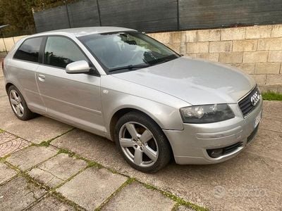 Usata Audi A3 105 CV (77 kW) 2005 Utilitaria