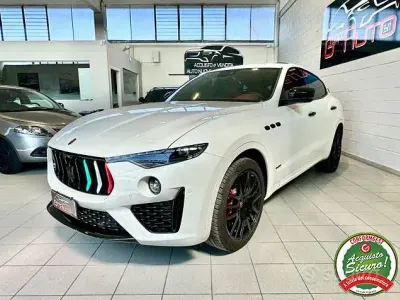 Usata Maserati Levante 349 CV (256 kW) 2019 Bianco SUV