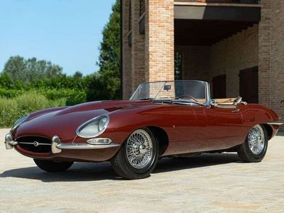 Usata Jaguar E-Type 265 CV (194 kW) 1964 Marrone Cabrio