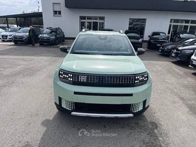 Nuova Fiat Grande Panda La Prima 101 CV (74 kW) 2026 Argento Utilitaria