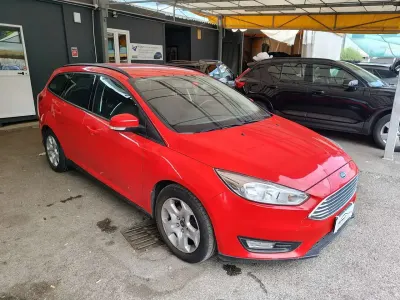 Usata Ford Focus Business Edition 95 CV (69 kW) 2017 Rosso Station wagon