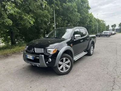Usata Mitsubishi L200 Warrior 167 CV (122 kW) 2008 Nero Pick-up