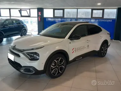 Usata Citroën e-C4 Shine 100 kW (136 CV) 2023 Bianco SUV
