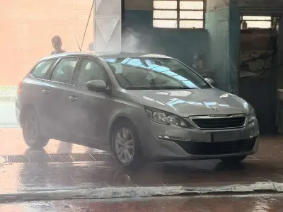 Usata Peugeot 308 99 CV (72 kW) 2015 Argento Station wagon