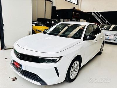 Usata Opel Astra Business Elegance 131 CV (96 kW) 2022 Bianco Berlina