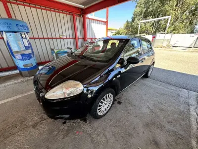 Usata Fiat Grande Punto 65 CV (47 kW) 2010 Nero Utilitaria