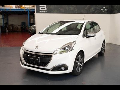 Usata Peugeot 208 Allure 82 CV (60 kW) 2016 Bianco Utilitaria