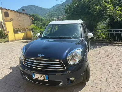 Usata Mini Countryman 111 CV (81 kW) 2013 Bluazzurro SUV
