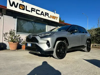 Usata Toyota RAV4 Hybrid Style 178 CV (130 kW) 2023 Argento SUV