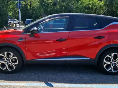 Usata Renault Captur Intens 145 CV (106 kW) 2021 Rosso SUV
