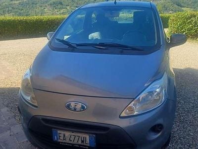 Usata Ford Ka 69 CV (50 kW) 2010 Grigio Berlina