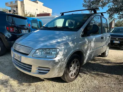 Käytetty Fiat Multipla Dynamic 103 HP (75 kW) 2009 Harmaa Tila-auto