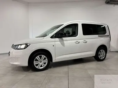 Käytetty VW Caddy Life 122 HP (89 kW) 2024 Valkoinen Tila-auto
