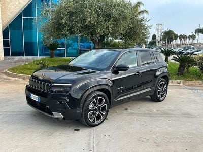 Usata Jeep Avenger Summit 114 kW (156 CV) 2024 Nero SUV