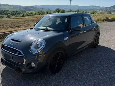 Usata Mini Cooper 170 CV (125 kW) 2017 Grigio Utilitaria