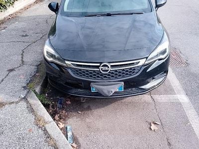 Usata Opel Astra 110 CV (80 kW) 2018 Nero Station wagon