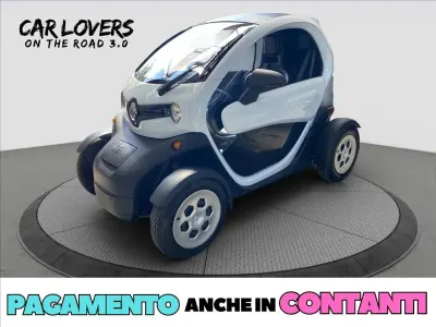 Usata Renault Twizy Life 12 kW (17 CV) 2021 Bianco metallizzato Utilitaria