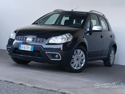 Begagnad Fiat Sedici Dynamic 135 HK (99 kW) 2014 Svart SUV