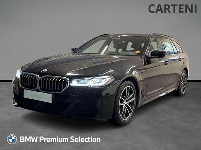 Usata BMW 530e M Sport 292 CV (214 kW) 2022 Black sapphire metallizzato Station wagon