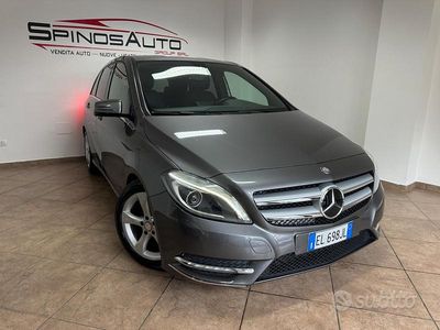 Usata Mercedes B200 Premium 136 CV (100 kW) 2012 Grigio Utilitaria