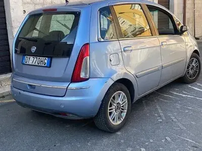 Usata Lancia Musa 90 CV (66 kW) 2009 Bluazzurro Monovolume