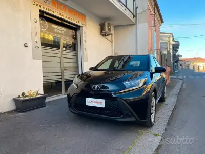Usata Toyota Aygo X Active 72 CV (52 kW) 2025 Nero SUV