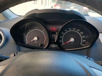 Usata Ford Fiesta Titanium 2012 Grigio Utilitaria