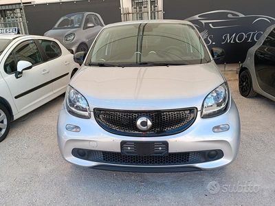 Usata Smart ForFour Passion 71 CV (52 kW) 2018 Grigio Utilitaria