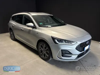 Usata Ford Focus ST 155 CV (114 kW) 2023 Grigio Station wagon