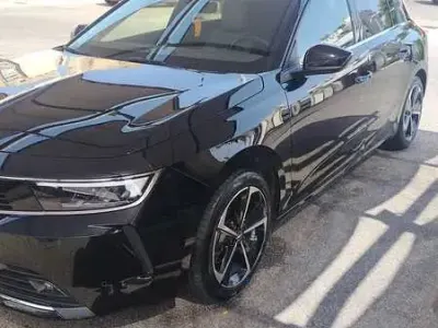 Usata Opel Astra Business Elegance 131 CV (96 kW) 2023 Utilitaria