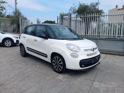 Usata Fiat 500L Lounge 85 CV (62 kW) 2012 Bianco Monovolume