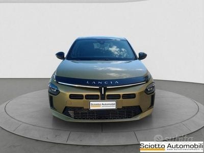 Usata Lancia Ypsilon 100 CV (73 kW) 2024 Oro Utilitaria