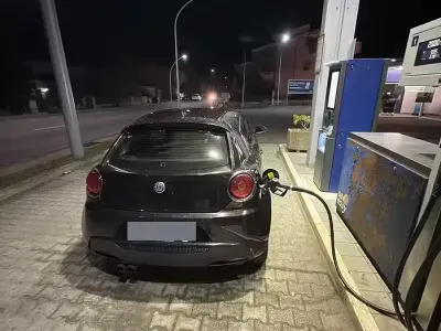 Usata Alfa Romeo MiTo 90 CV (66 kW) 2016 Nero Utilitaria