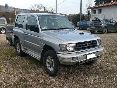 Usata Mitsubishi Pajero 116 CV (85 kW) 2004 Grigio SUV