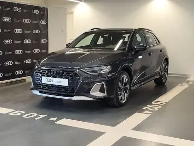 Nuova Audi A3 Advanced Plus 204 CV (150 kW) 2025 Grigio manhattan metallizzato Berlina