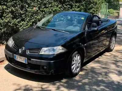 Usata Renault Mégane Cabriolet 106 CV (77 kW) 2008 Nero Cabrio