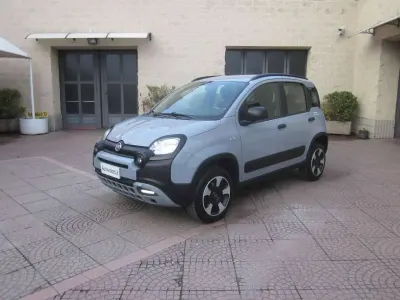 Usata Fiat Panda Cross Cross 86 CV (63 kW) 2021 Grigio scuro Utilitaria