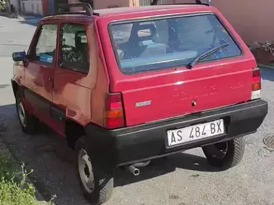 Usata Fiat Panda 4x4 54 CV (39 kW) 1997 Rosso Utilitaria