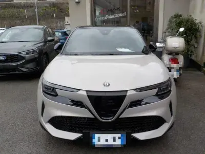 Nuova Alfa Romeo GT Junior 145 CV (106 kW) 2026 Vari colori SUV