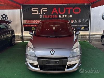 Usata Renault Scénic III 110 CV (80 kW) 2009 Grigio Monovolume
