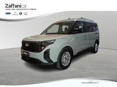 Begagnad Ford Tourneo Courier Titanium 125 HK (91 kW) 2025 Grå Minibuss