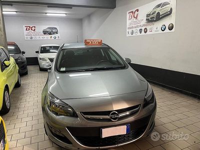 Grigio Usata 2014 Opel Astra Station wagon | 5500 € (Buon prezzo)