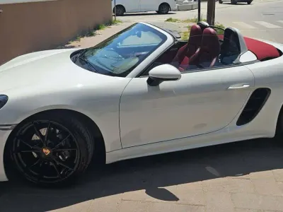 Usata Porsche 718 Edition 299 CV (219 kW) 2024 Cabrio