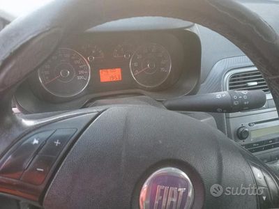 Usata Fiat Grande Punto 90 CV (66 kW) 2009 Nero Utilitaria