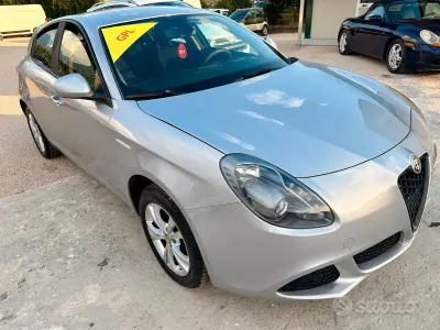 Usata Alfa Romeo Giulietta Progression 120 CV (88 kW) 2014 Grigio Utilitaria
