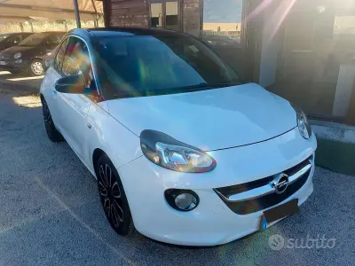 Usata Opel Adam Slam 87 CV (63 kW) 2014 Bianco Utilitaria